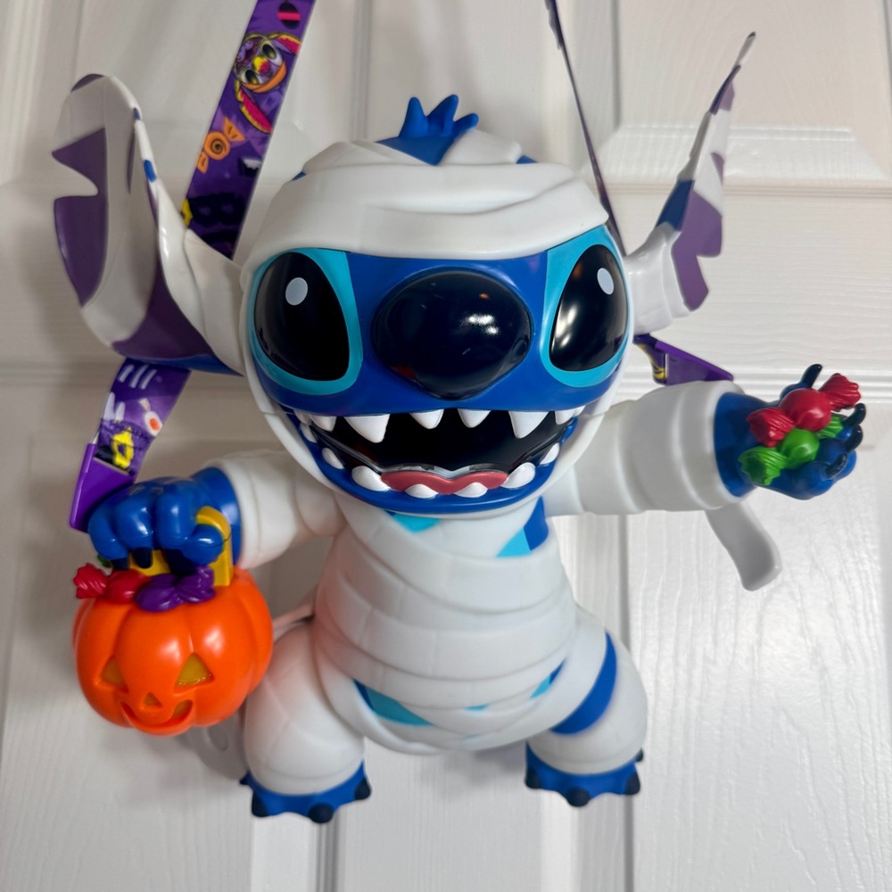 NWT. Disney Parks Stitch Mummy Popcorn Bucket, a limited-release Halloween 2025
